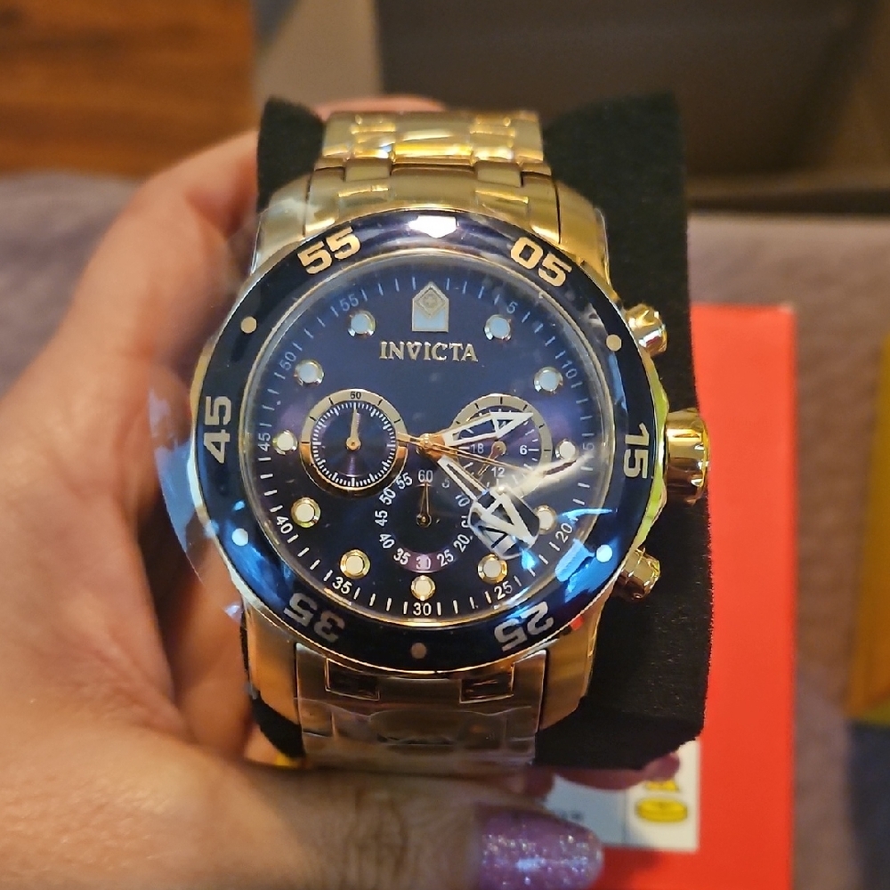 ⌚ Invicta Gold-Tone Chronograph Watch with Blue Dial & Bezel